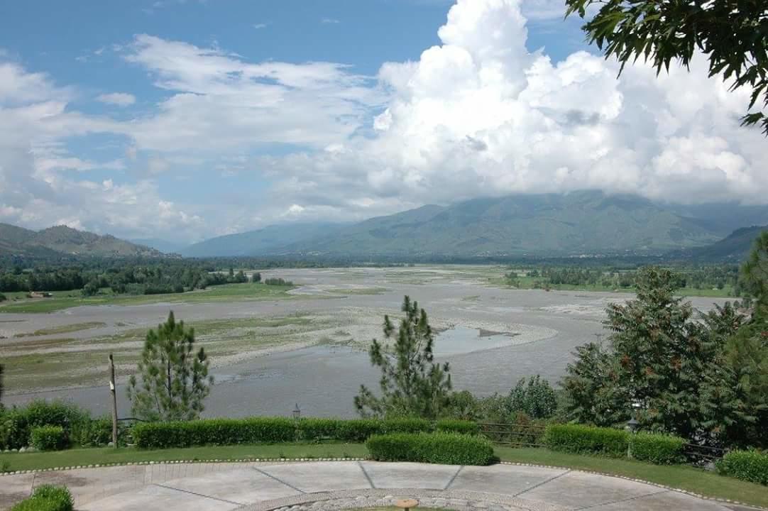Rock City Resort Mingora Ngoại thất bức ảnh